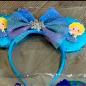 😊💕 Elsa ears. Brand new😊💕